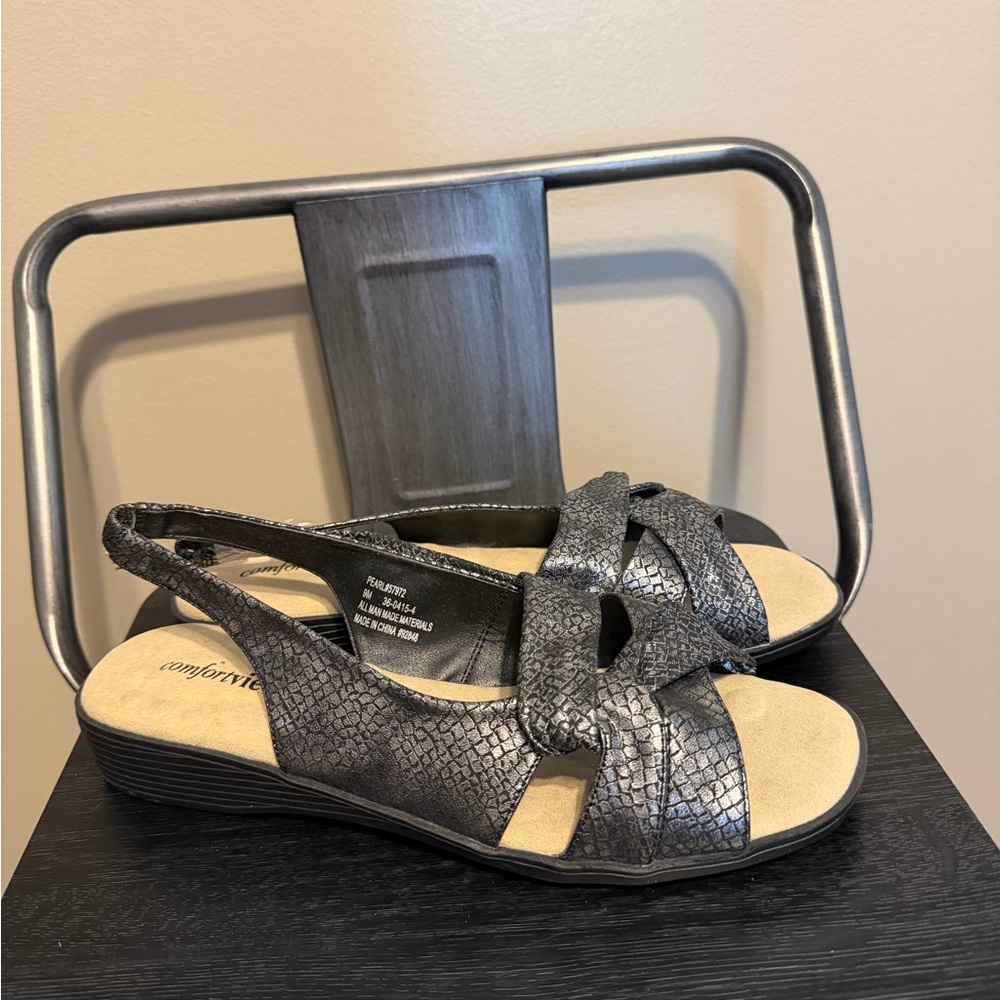 Comfortview Pearl Slingback Sandals Women’s 9 Black Textured Comfort
